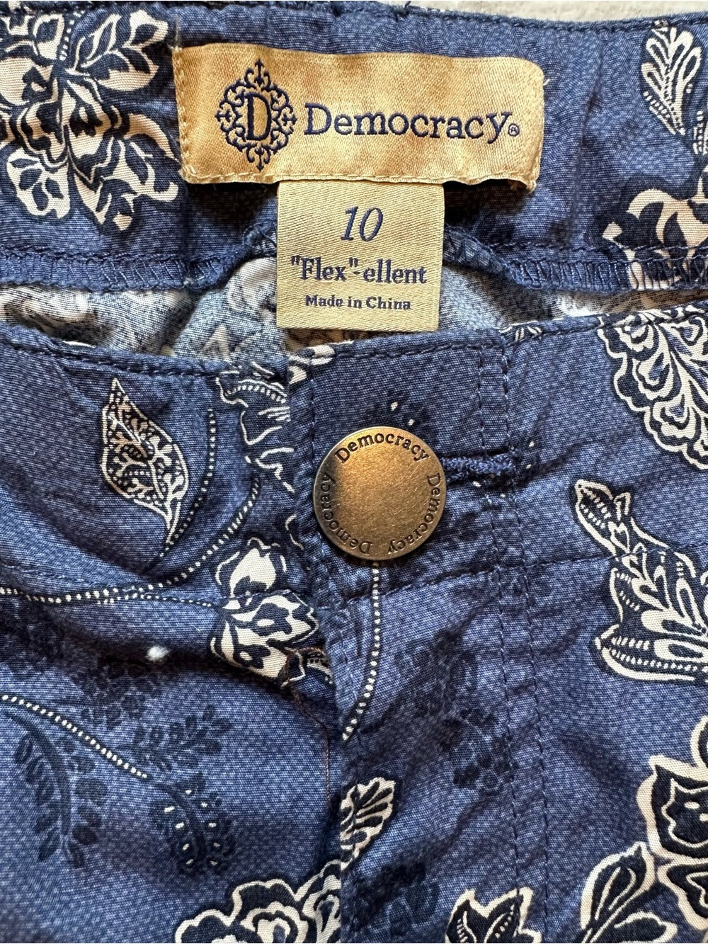Democracy Flex Ellent Floral Utility Cargo Pants Size 10 Blue - Picture 8 of 9